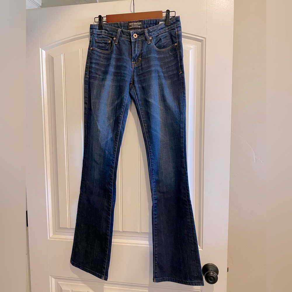 NWOT Cult of Individuality Vixen Curvy-fit women's Jeans sz 26